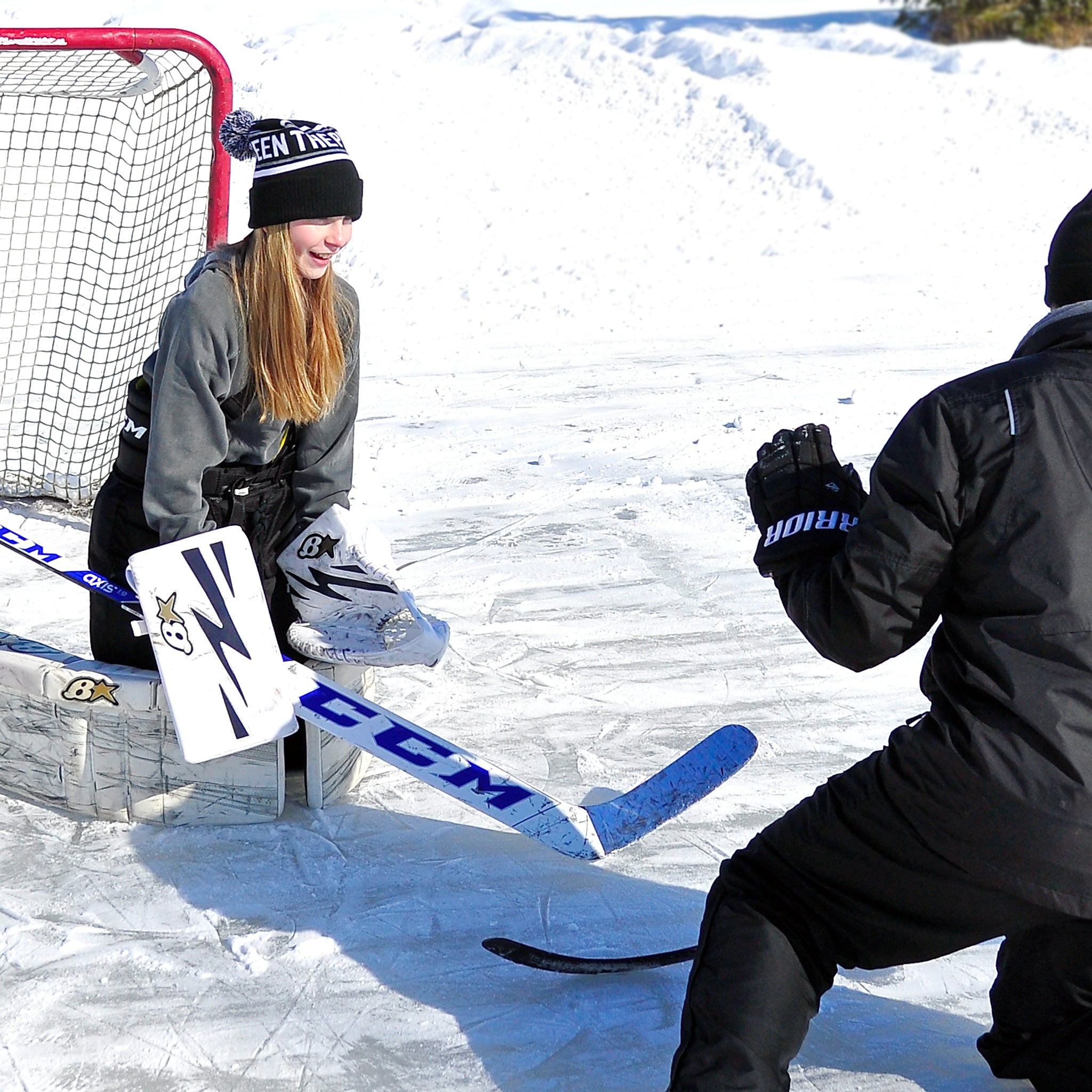 Between The Pipes ™ "The Cat" - Pom Beanie/Toque